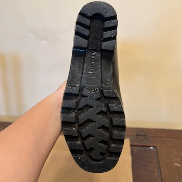 Tommy Hilfiger - 7M - rain boots with red felt like lining and leather sole - Picture 3 of 6